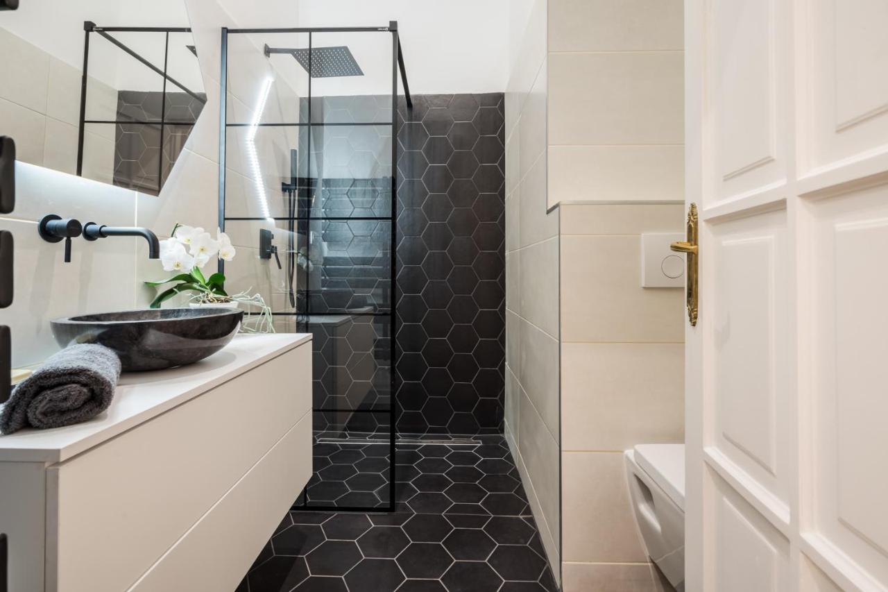 Bpr Kyanit Design Apartments With A/C Boedapest Buitenkant foto